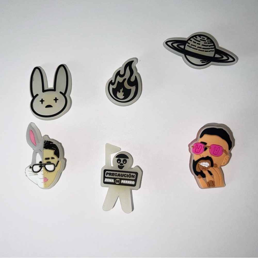 Bad bunny Croc Jitbitz set